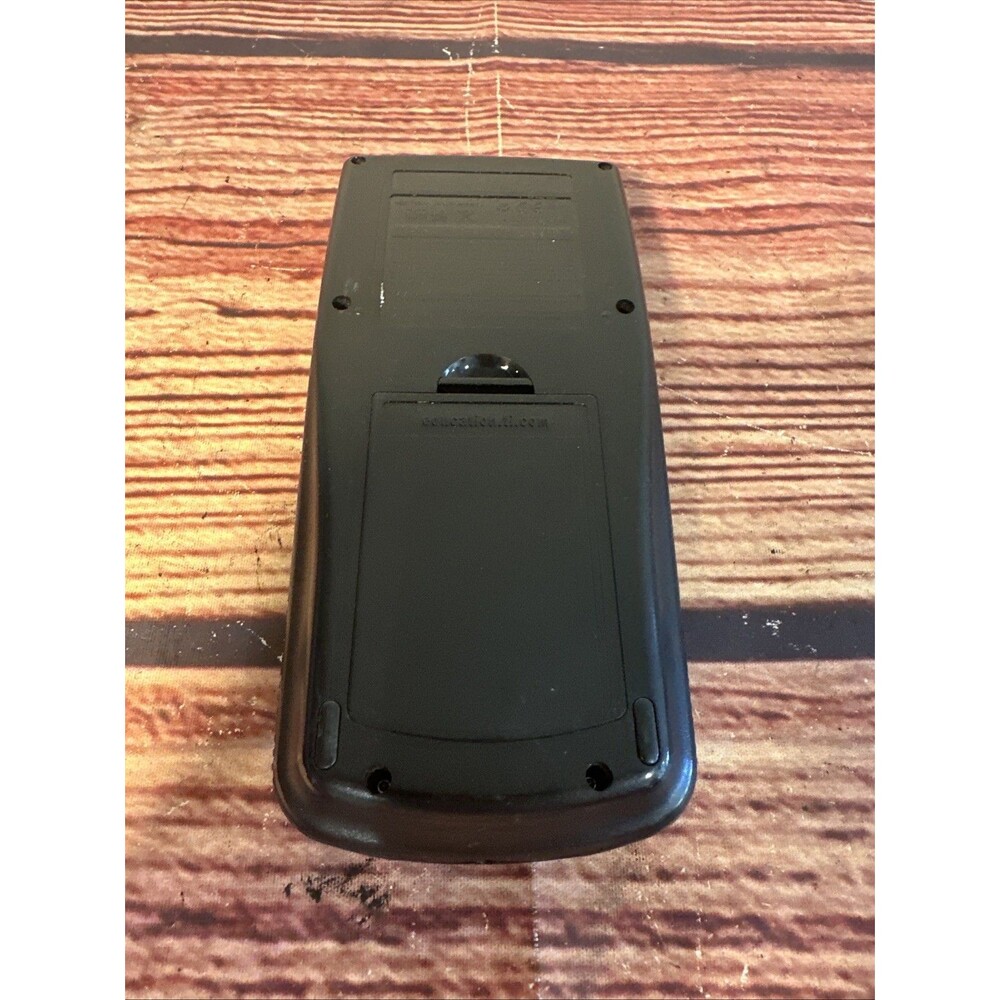 Texas Instruments TI-83 Plus Graphing Calculator With Dust Cover - TESTED - Picture 9 of 11